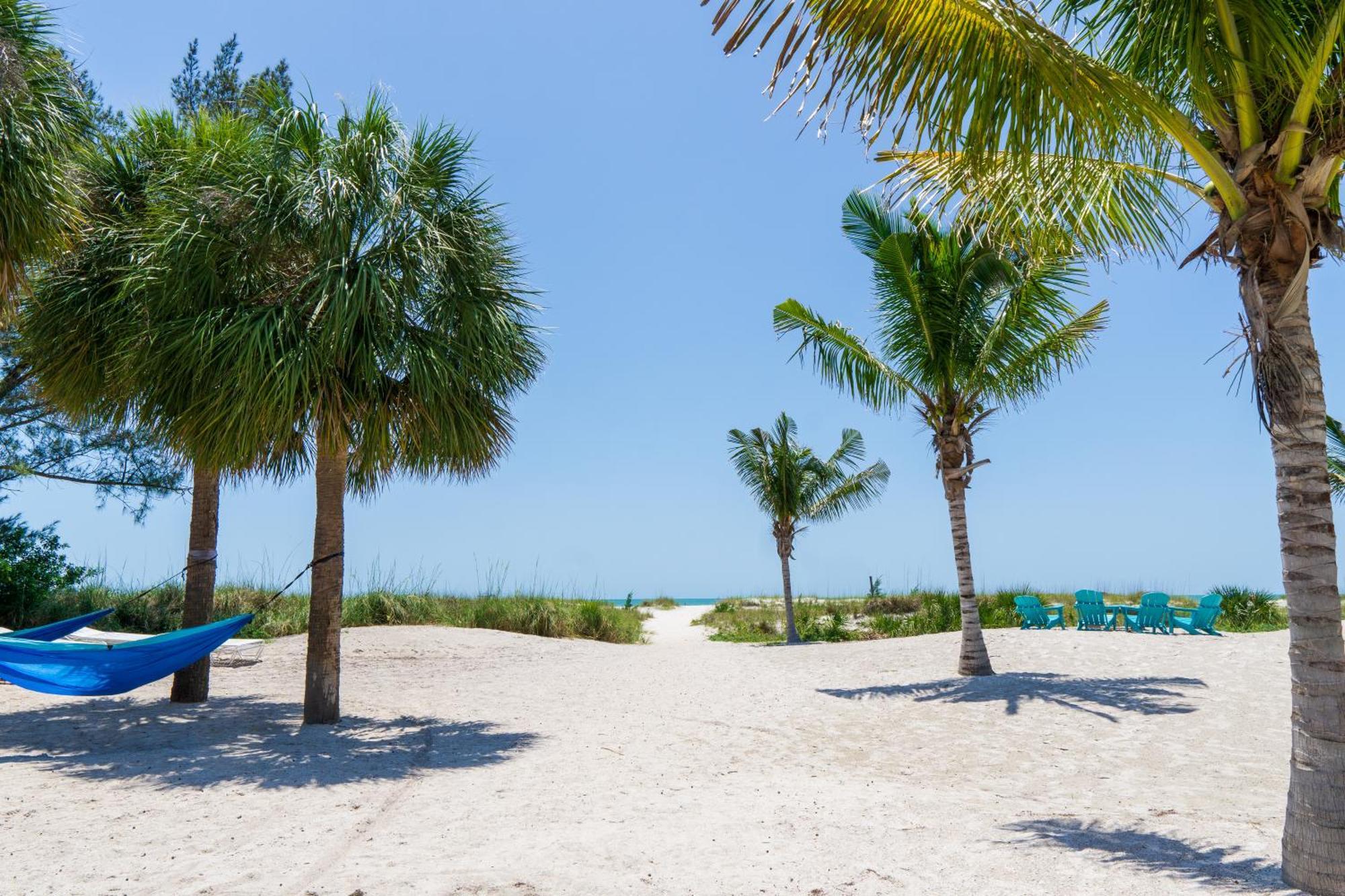 The Molloy - Treasure Island Suites & Cottages St. Pete Beach Exterior foto