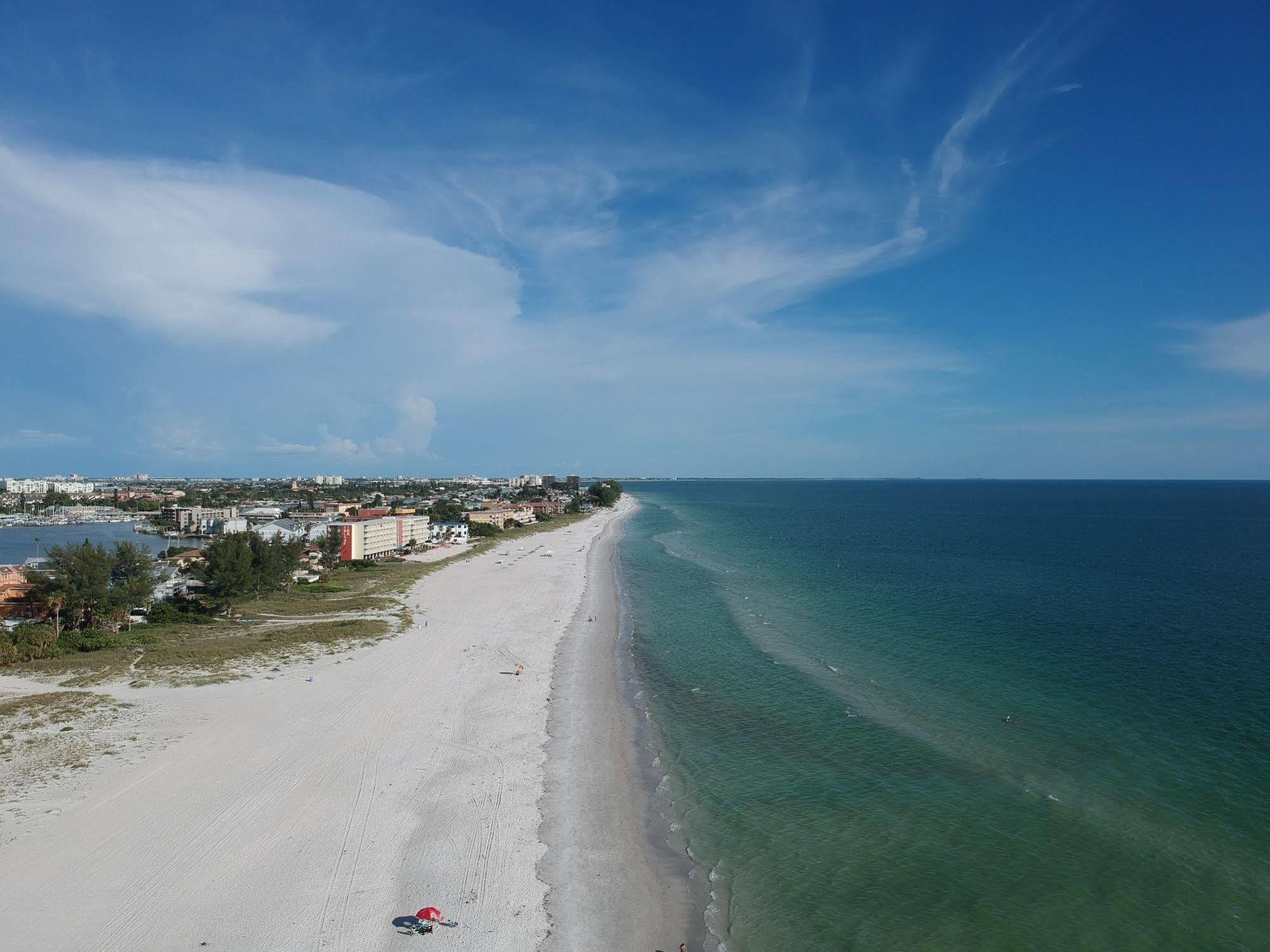 The Molloy - Treasure Island Suites & Cottages St. Pete Beach Exterior foto